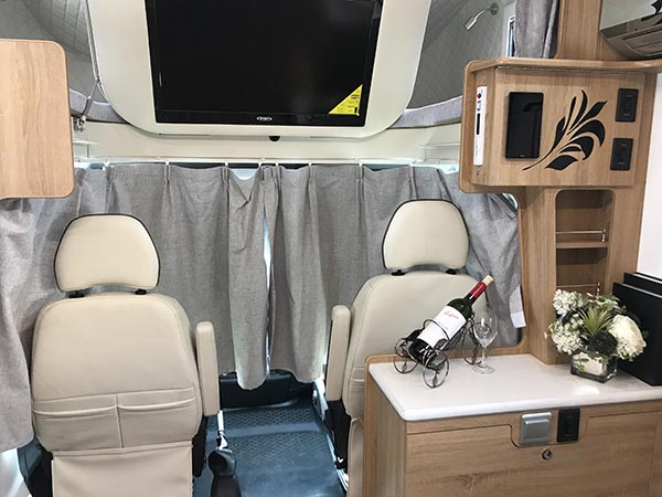 戴德隆翠房车 E途